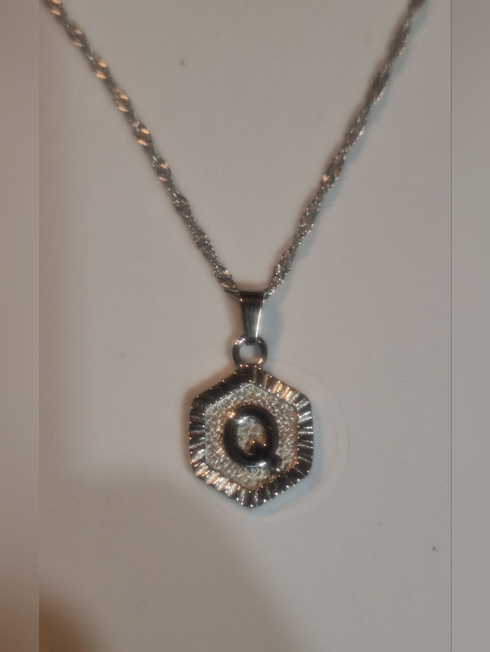 Oak & Ivy Boutique Stainless Silver Tone "Q" Initial Adjustable Necklace NWOT